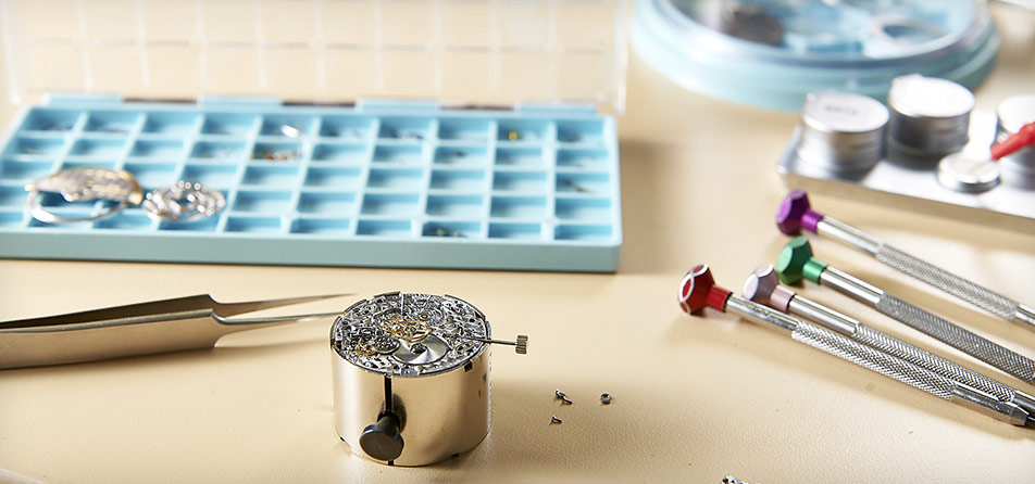 雅典手表售后服务电话（雅典涂层脱落）